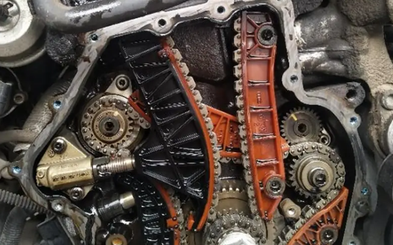 If the timing chain is not replaced, it is highly likely to cause engine overhaul.